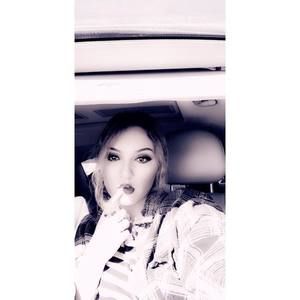 Meet your Posher, Jasmiine